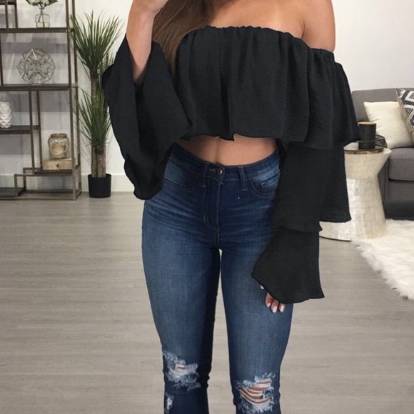 🆕Black Crop Top Blouse - Picture 4 of 5